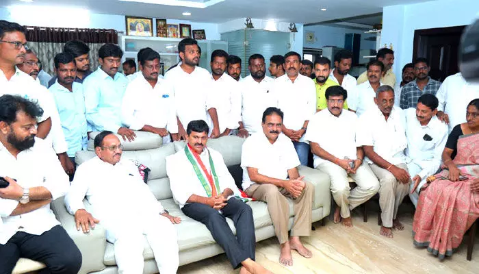 ఖమ్మం జిల్లాలో కురుక్షేత్రం ఖమ్మం జిల్లాలో కురుక్షేత్రం