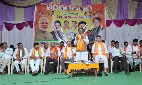 బీజేపీలో లుకలుకలు..  రాజీనామా బాటలో మండల బీజేపీ అధ్యక్షుడు