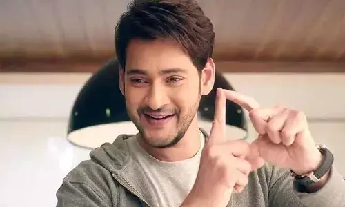 బెడ్ రూమ్‌కు వెళ్లడానికి సిద్ధమైన స్టార్ హీరోయిన్.. కలర్ లేకపోవడమే కారణమా?