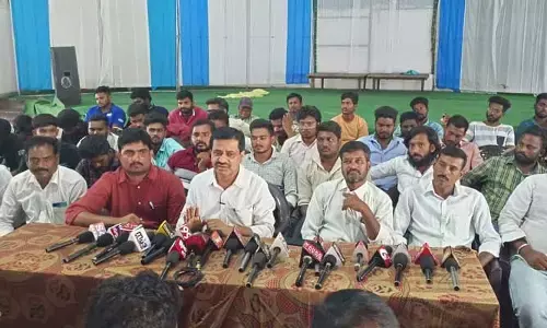 అటు రాహుల్ పర్యటన..  ఇటుకాంగ్రెస్‌లో  ముసలం..