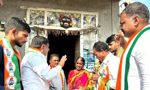కామారెడ్డి నుంచి మాజీ మంత్రి షబ్బీర్ అలీ పోటీ చేస్తారు