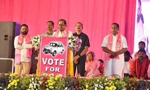 మాయ మాటలు చెప్పేటోళ్లు వస్తారు .. జాగ్రత్త : CM KCR