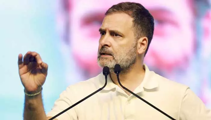 తెలంగాణలో సునామీ రాబోతోంది: రాహుల్ గాంధీ తెలంగాణలో సునామీ రాబోతోంది: రాహుల్ గాంధీ
