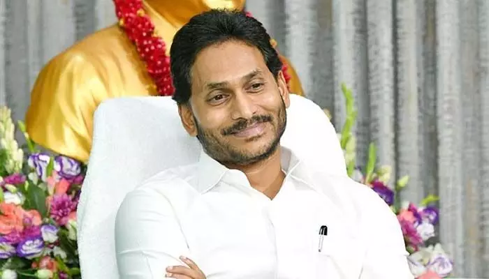ఏపీ ఉద్యోగులకు గుడ్ న్యూస్..3.36 శాతం డీఏ ఇవ్వనున్న ప్రభుత్వం ఏపీ ఉద్యోగులకు గుడ్ న్యూస్..3.36 శాతం డీఏ ఇవ్వనున్న ప్రభుత్వం