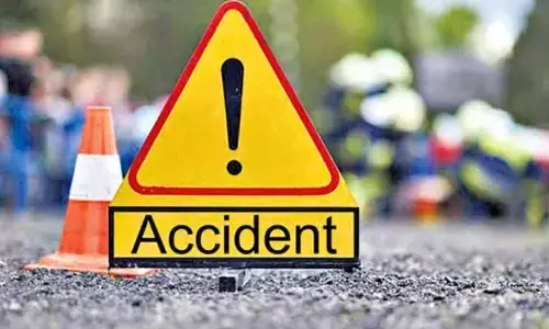 ఢిల్లీ యమునా ఎక్స్‌ప్రెస్‌వేపై ఘోర రోడ్డు ప్రమాదం.. ఐదుగురు దుర్మరణం