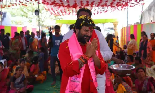 బీఆర్ఎస్ పార్టీని తమను విమర్శించే నైతిక హక్కు ఈ దొంగలకు లేదు : కోరుకంటి
