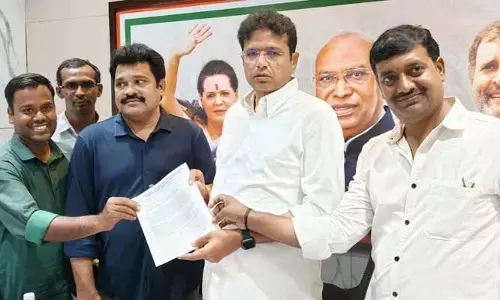 జర్నలిస్టులకు గుడ్‌ న్యూస్.. తెలంగాణ కాంగ్రెస్ కీలక హామీ