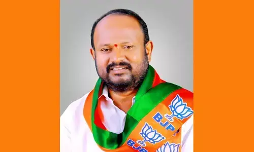 తొలి జాబితాలో పేరు దక్కించుకున్న కడియం
