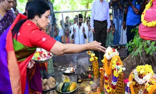 గంగమ్మ దేవత, నాగాలమ్మ దేవతలకు నారా భువనేశ్వరి పూజలు