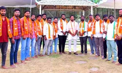 రవికుమార్ ఆధ్వర్యంలో బీజేపీలో చేరిక