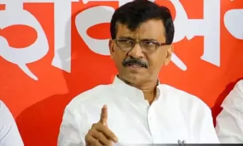 ఏక్‌నాథ్ షిండే హమాస్ ఉగ్రవాది : Sanjay Raut