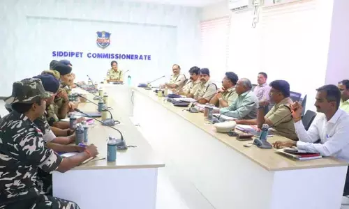 సమస్యాత్మక పోలింగ్ కేంద్రాల వద్ద కేంద్ర బలగాల బందోబస్త్