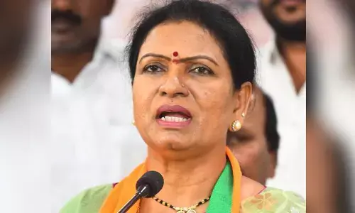 D. K. Aruna : పార్టీ మార్పు ప్రచారం.. డీకే అరుణ క్లారిటీ!