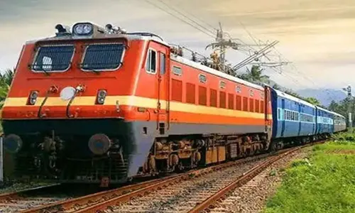 రైల్వే ప్రయాణికులకు అలర్ట్..  మూడు రోజుల పాటు ఈ రైళ్లు రద్దు