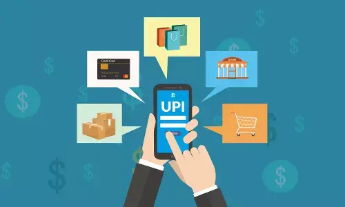 UPI చెల్లింపుల్లో భారీ పెరుగుదల.. ఆదరణ కోల్పోతున్న డెబిట్ కార్డులు!