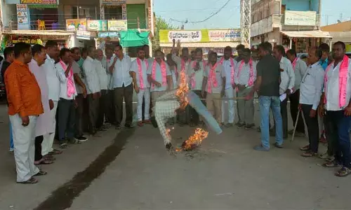 రైతుబంధును అడ్డుకుంటున్న కాంగ్రెస్ కు బుద్ధి చెప్పాలి