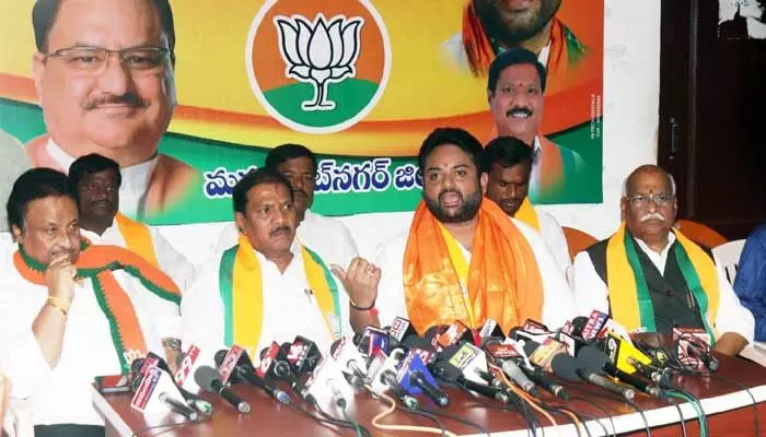 సుస్థిర పాలన సాధనకు కృషి చేస్తాను : మిథున్ రెడ్డి సుస్థిర పాలన సాధనకు కృషి చేస్తాను : మిథున్ రెడ్డి