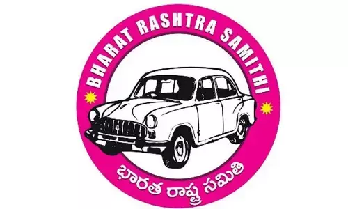 కంట్రోల్ తప్పుతున్న BRS నేతలు.. కాంట్రవర్సీ కామెంట్స్‌తో కొత్త చిక్కులు..
