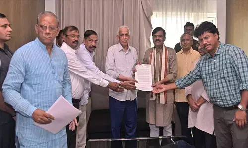 గవర్నర్ అబ్థుల్ నజీర్‌కు ఎంపీ జీవీఎల్ వినతి