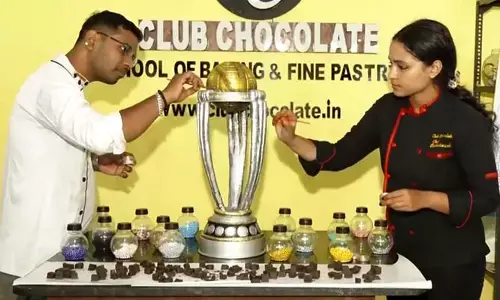 ICC World Cup 2023: చాక్లెట్‌తో వరల్డ్‌కప్ తయారీ.. మొత్తం తినేయొచ్చు