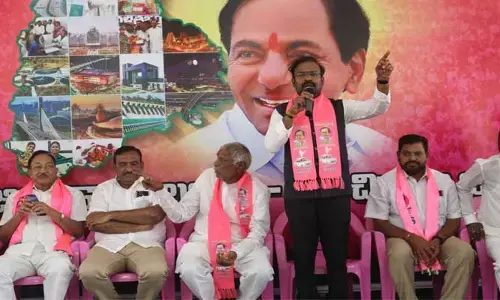 చీకటి జీవితాల్లో కేసీఆర్ వెలుగులు నింపారు :  ఎంపీ వెంకటేష్ నేత