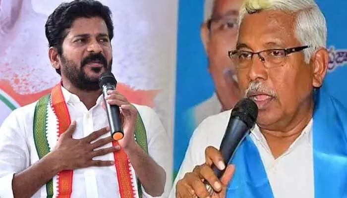 తెలంగాణ పాలిటిక్స్లో మరో కీలక పరిణామం.. TJS, కాంగ్రెస్ పార్టీల మధ్య కుదిరిన డీల్ తెలంగాణ పాలిటిక్స్లో మరో కీలక పరిణామం.. TJS, కాంగ్రెస్ పార్టీల మధ్య కుదిరిన డీల్