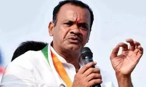 సీఎం ఎవరనేది డీకే శివ కుమార్ చెప్పిన ఎవరు పట్టించుకోరు: కోమటిరెడ్డి