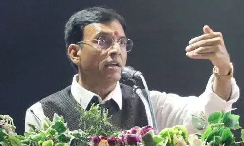 కార్మిక శక్తియే దేశానికి వెన్నెముక : కేంద్రమంత్రి మన్సుఖ్​ మాండవీయా