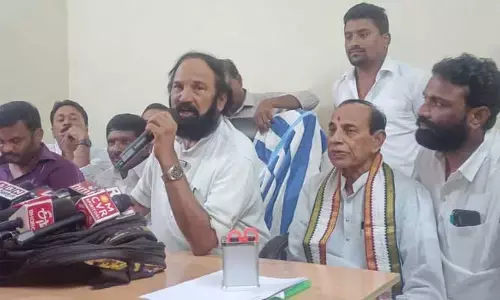కేసీఆర్ నాగార్జున సాగర్ ప్రాజెక్టు గురించి మాట్లాడటం హాస్యాస్పదం : ఉత్తమ్