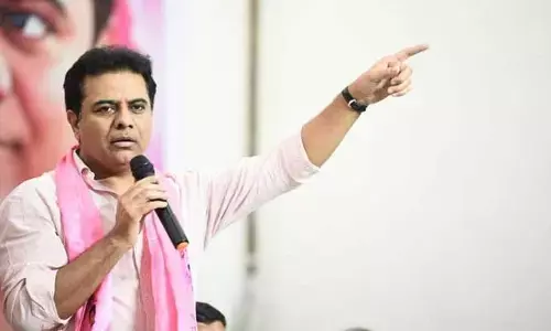 ఏమిచ్చినా మీ రుణం తీర్చుకోలేను: సిరిసిల్లలో కేటీఆర్ ఎమోషనల్ కామెంట్స్