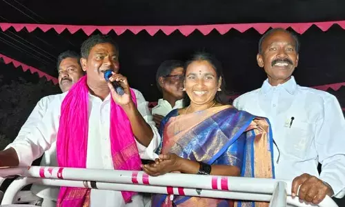 అభివృద్ధి కావాలా.. అరాచకం కావాలా ?
