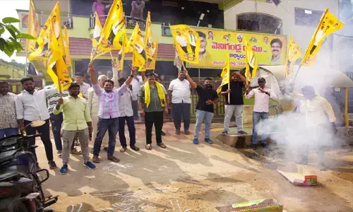 టీడీపీ శ్రేణుల్లో సంబరాలు...ట్రెండ్ అవుతున్న ‘నిజం గెలిచింది’ హ్యాష్‌ట్యాగ్