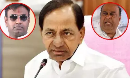 బీఆర్ఎస్‌లోకి ఇద్దరు కీలక నేతలు.. పార్టీలోకి ఆహ్వానించిన CM KCR