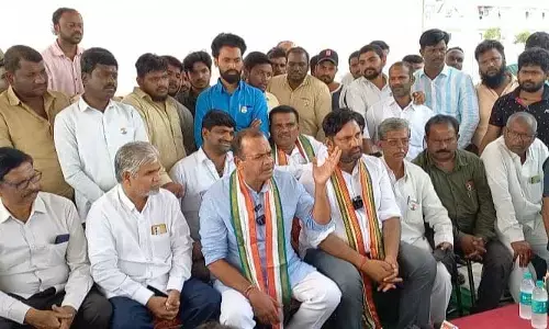 మిగులు బడ్జెట్ ఉన్న రాష్ట్రాన్ని అప్పుల పాలు చేశారు : ఎంపీ కోమటిరెడ్డి