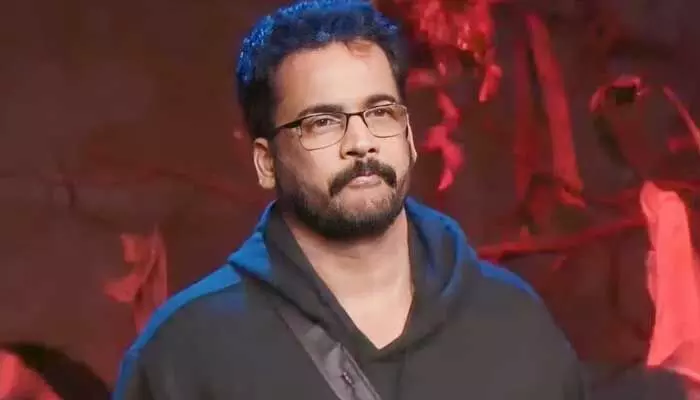 శివాజీ పై సంచలన కామెంట్స్ చేసిన ‘బిగ్బాస్ సీజన్- 5’ కంటెస్టెంట్! శివాజీ పై సంచలన కామెంట్స్ చేసిన ‘బిగ్బాస్ సీజన్- 5’ కంటెస్టెంట్!