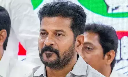 బ్రేకింగ్: TPCC చీఫ్ రేవంత్ రెడ్డి ఇంటి వద్ద తీవ్ర ఉద్రిక్తత
