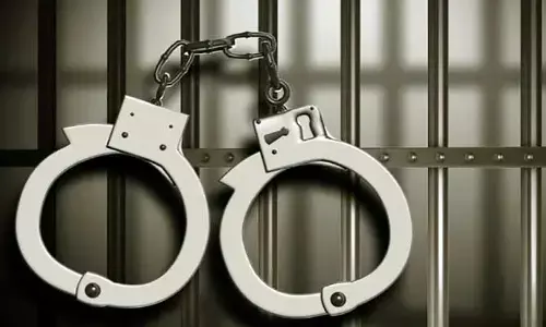 డ్యాన్స్ చేశారని ఇద్దరు యువతులు అరెస్ట్