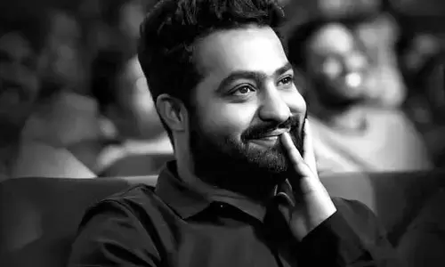ఇల్లు కట్టుకునే ప్రతి ఇటుకపై ఎన్టీఆర్ పేరు.. ఇదెక్కడి అభిమానం రా బాబు...