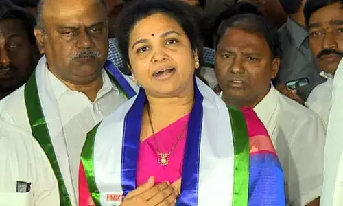 నాకు రాజకీయ భిక్ష పెట్టింది ఆయనే: మాజీ ఎంపీ బుట్టా రేణుక ఆసక్తికర వ్యాఖ్యలు