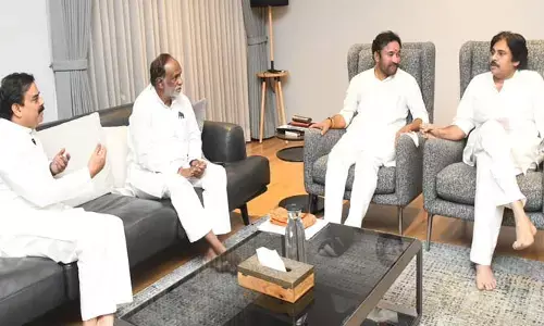 తెలంగాణలో పోటీకి జనసేన దూరం?