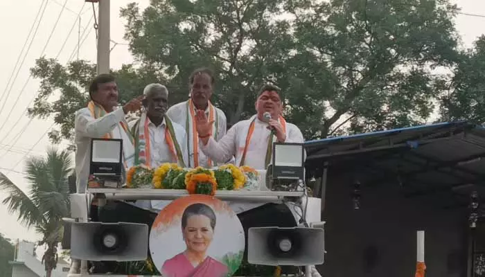 తెలంగాణలో మార్పు మొదలైంది : పొన్నం తెలంగాణలో మార్పు మొదలైంది : పొన్నం