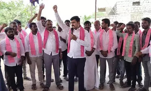 అభిలాష్ రావు ఆధ్వర్యంలో కాంగ్రెస్ పార్టీ నుంచి బీఆర్ఎస్ పార్టీలోకి భారీగా చేరికలు