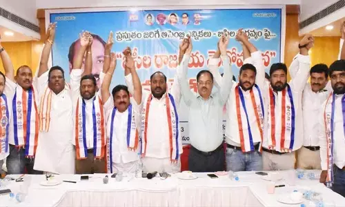 బీఆర్ఎస్, కాంగ్రెస్ బీసీ సీఎంను ప్రకటించాల్సిందే : జాజుల శ్రీనివాస్ గౌడ్