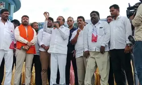 బీసీలు తలుచుకుంటే ఏ కులపోడు ఎమ్మెల్యే కాలేడు : ఈటెల రాజేందర్