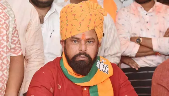 మోడీ సభను టీవీలో చూస్తుంటే బాధగా అనిపించింది: రాజాసింగ్ మోడీ సభను టీవీలో చూస్తుంటే బాధగా అనిపించింది: రాజాసింగ్