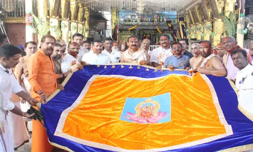 తిరుమల తరహాలో శ్రీ పద్మావతి అమ్మవారి వాహన సేవలు: భూమన కరుణాకరరెడ్డి