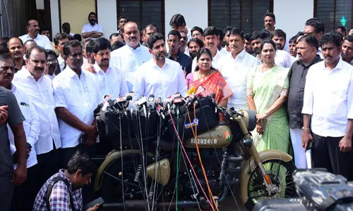 దొంగోడి నుంచి మంచి పరిపాలన ఆశిస్తున్నారా..? భలేవాడివి సామీ: నారా లోకేశ్