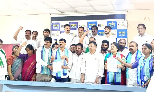 వైఎస్సార్టీపీ కి మూకుమ్మడిగా రాజీనామాలు