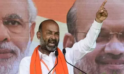 Bandi Sanjay Kumar : బీసీలు తగ్గేదే లే అన్న బీజేపీ ఎంపీ బండి సంజయ్
