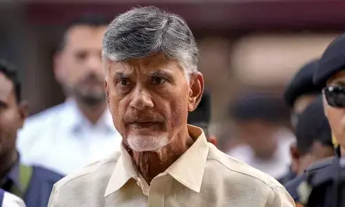 అక్రమ కేసులే.. అంతిమ లక్ష్యం!